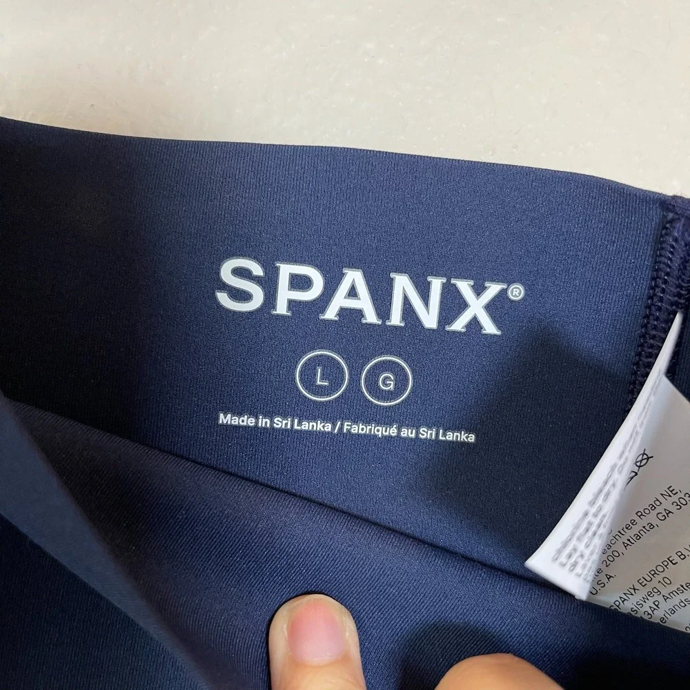Spanx Thinstincts 2.0 Mid-Thigh Short Navy Blue High Waist Shapewear Large